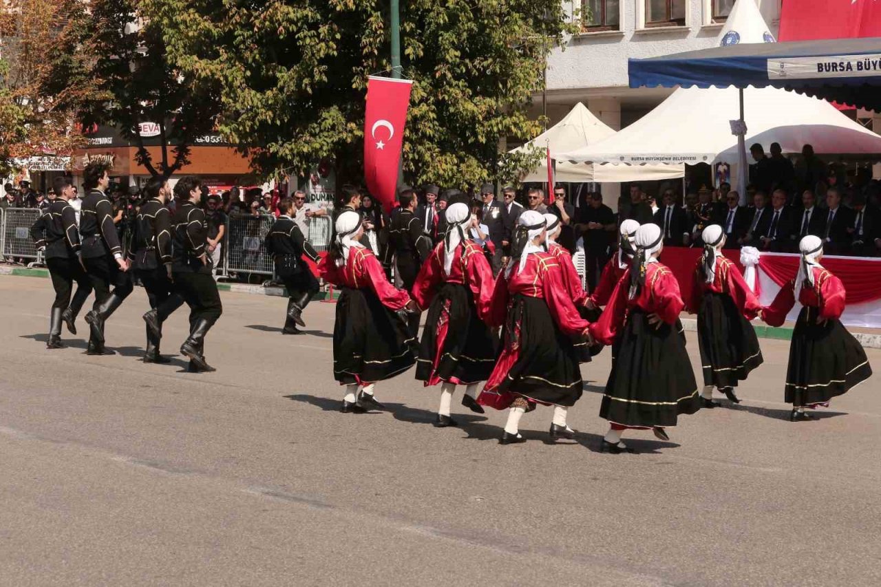 Zafer Bayramı Bursa’da coşkuyla kutlandı