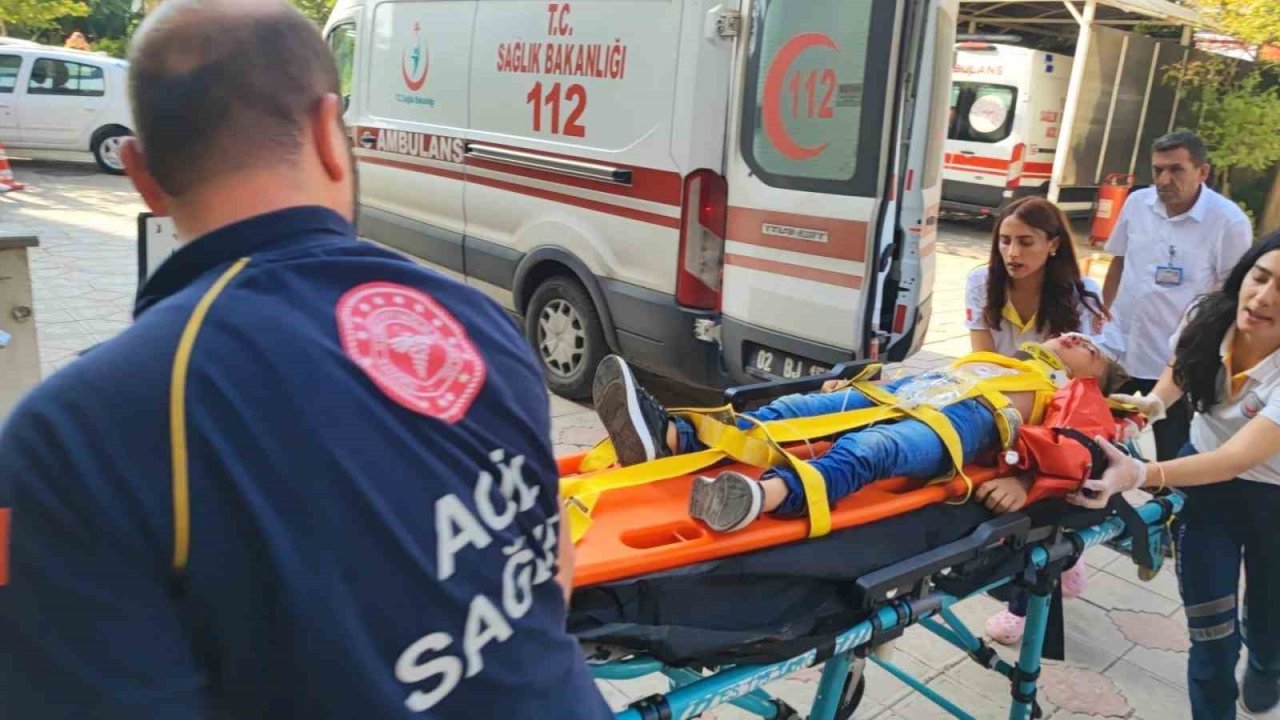 Adıyaman’da feci kaza: 6’sı ağır 7 yaralı