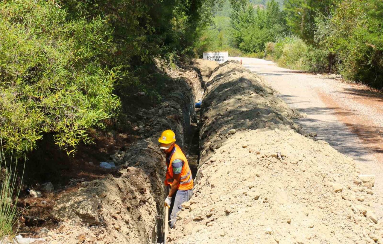 Karacaören mahallesi ilk kez içme suyuna kavuşuyor