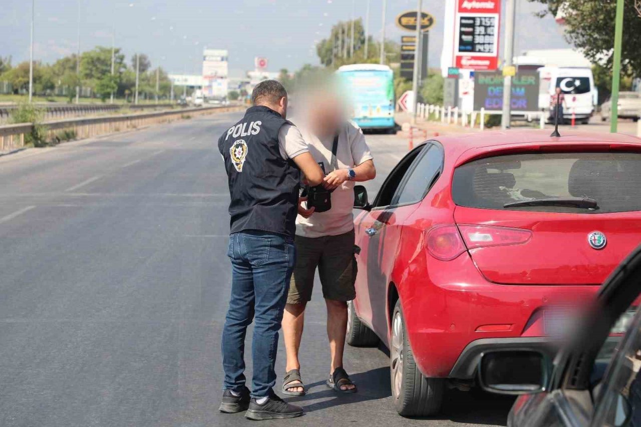 Huzur uygulamasında aranan 12 kişi yakalandı