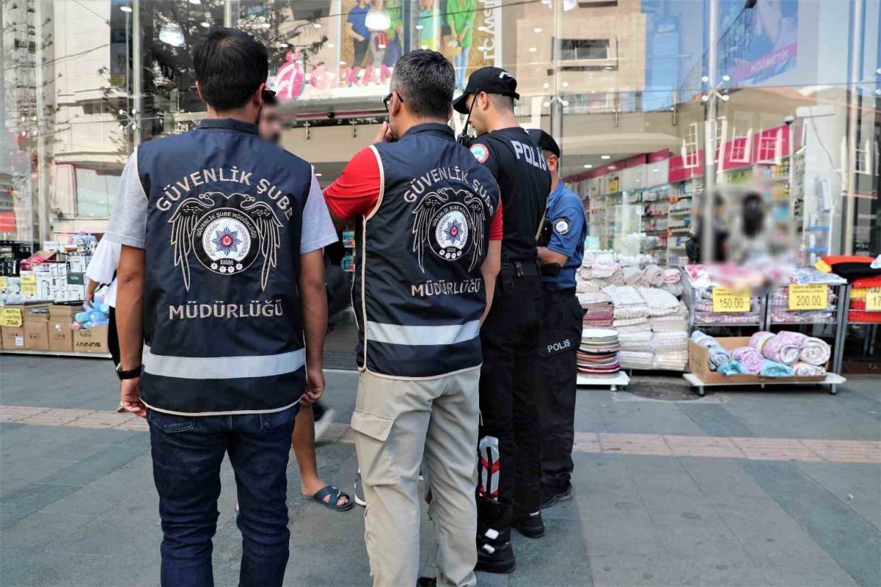 Huzur uygulamasında aranan 12 kişi yakalandı