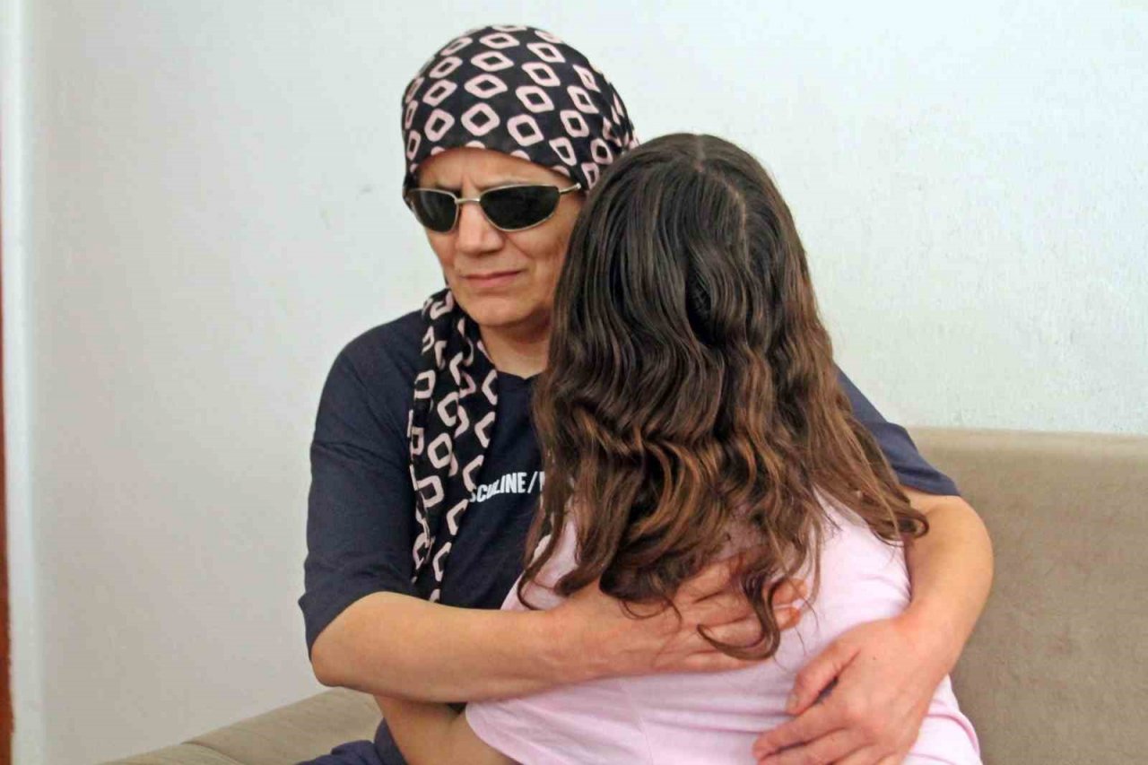 Görme engelli annenin kira çilesi mutluluğa dönüştü