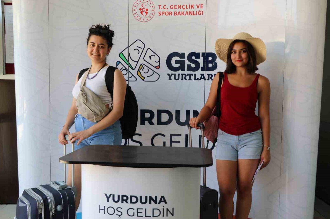 Seyahatsever gençler, Aydın’ı çok sevdi