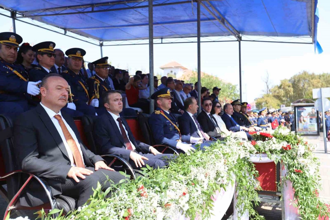 Bandırma’da 30 Ağustos Zaferi Bayramı çoşkuyla kutlandı