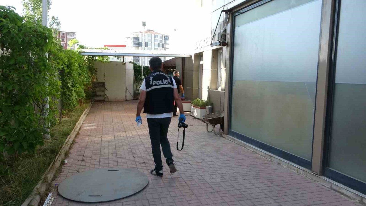 Alacak verecek meselesi kanlı bitti: 1 yaralı