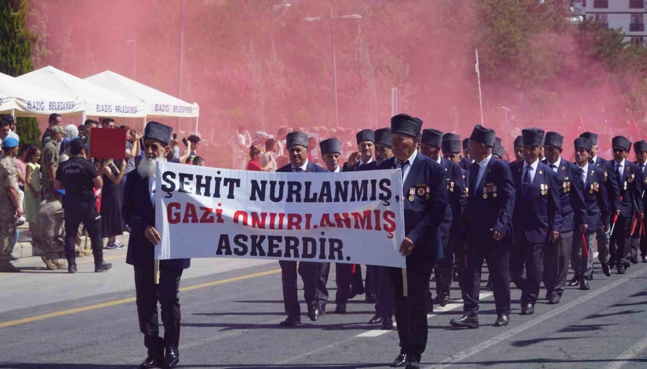 Elazığ’da 30 Ağustos Zafer Bayramı coşkusu
