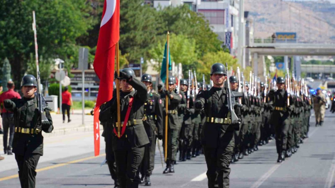 Elazığ’da 30 Ağustos Zafer Bayramı coşkusu