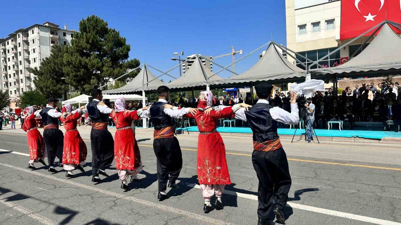 Elazığ’da 30 Ağustos Zafer Bayramı coşkusu