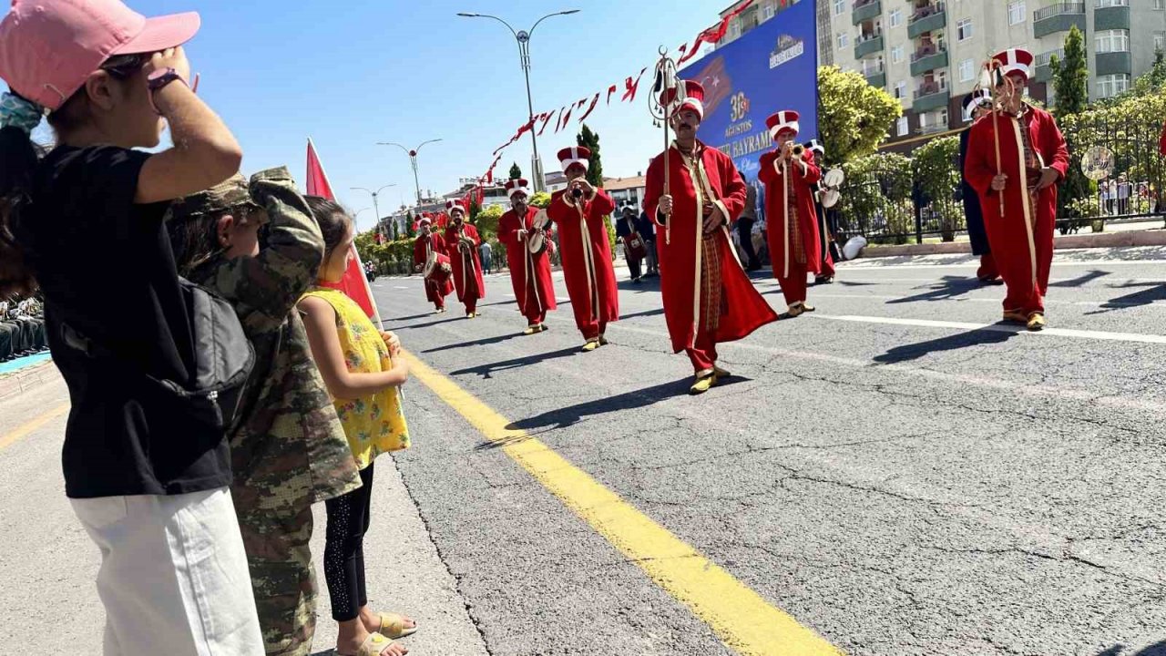 Elazığ’da 30 Ağustos Zafer Bayramı coşkusu