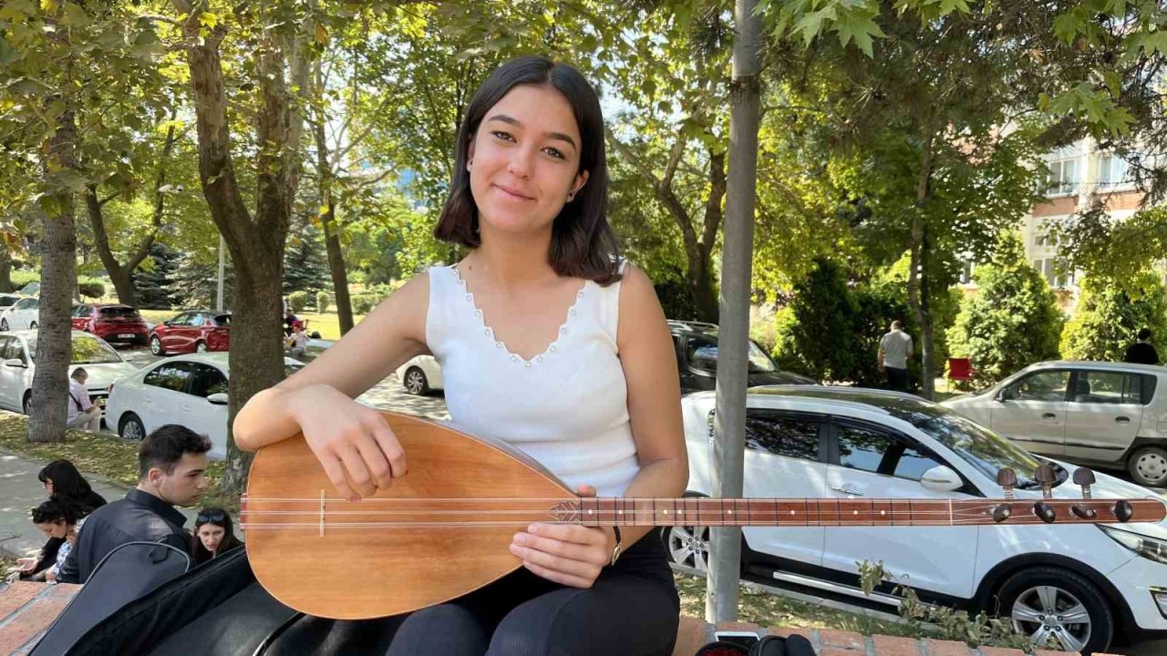 Konservatuvar mülakatı öncesi heyecan içinde son provalarını yaptılar