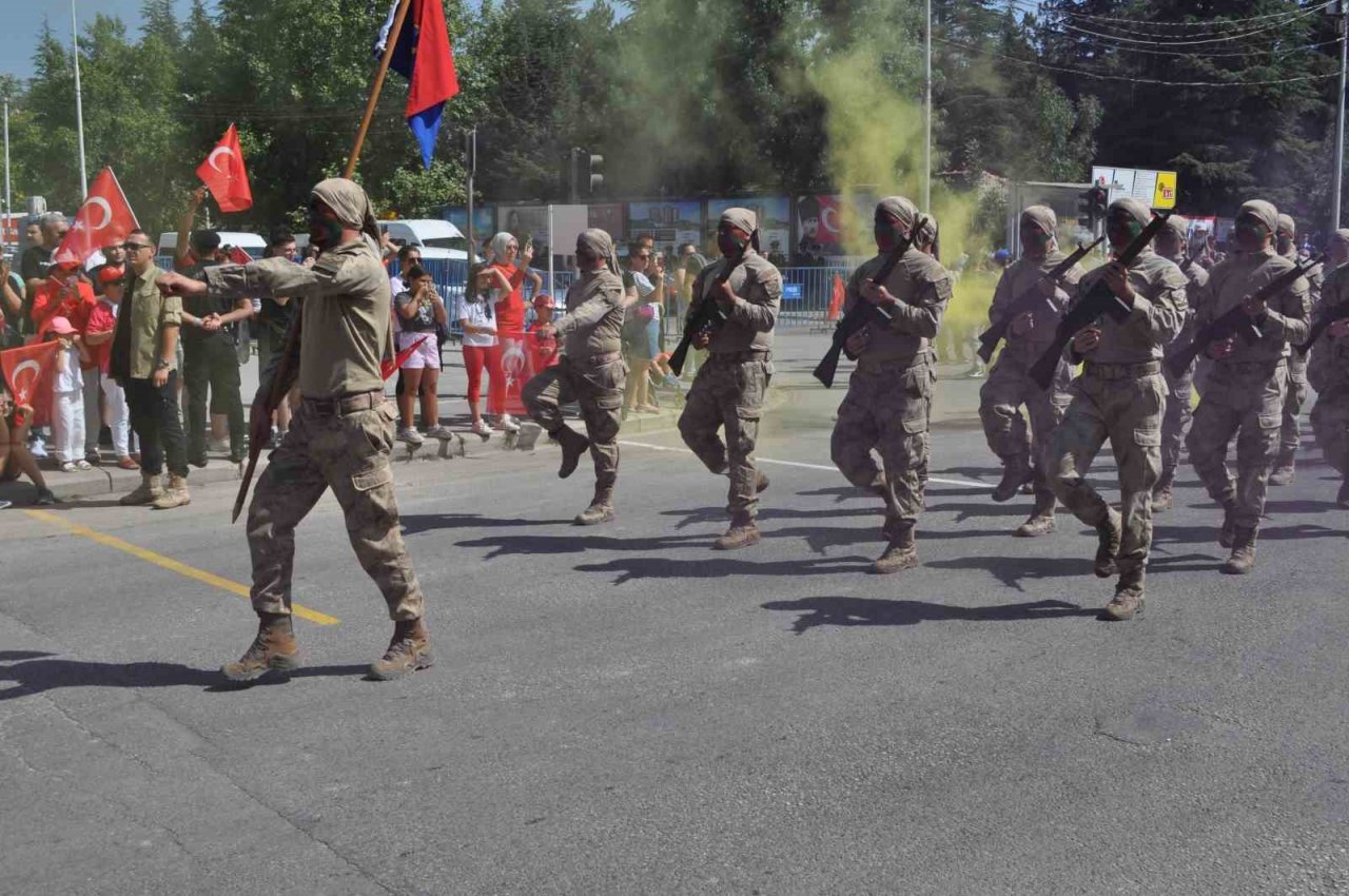 Zafer Bayramı Eskişehir’de coşkuyla kutlandı