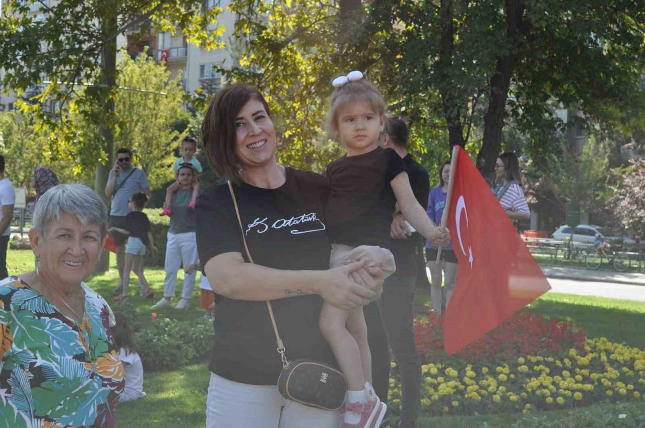 Zafer Bayramı Eskişehir’de coşkuyla kutlandı