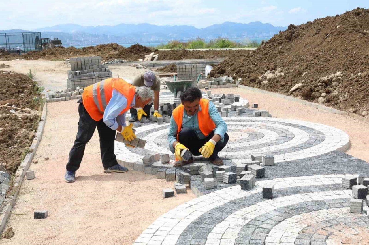 Fatsa’da 53 bin metrekare baskı beton kaldırım çalışması