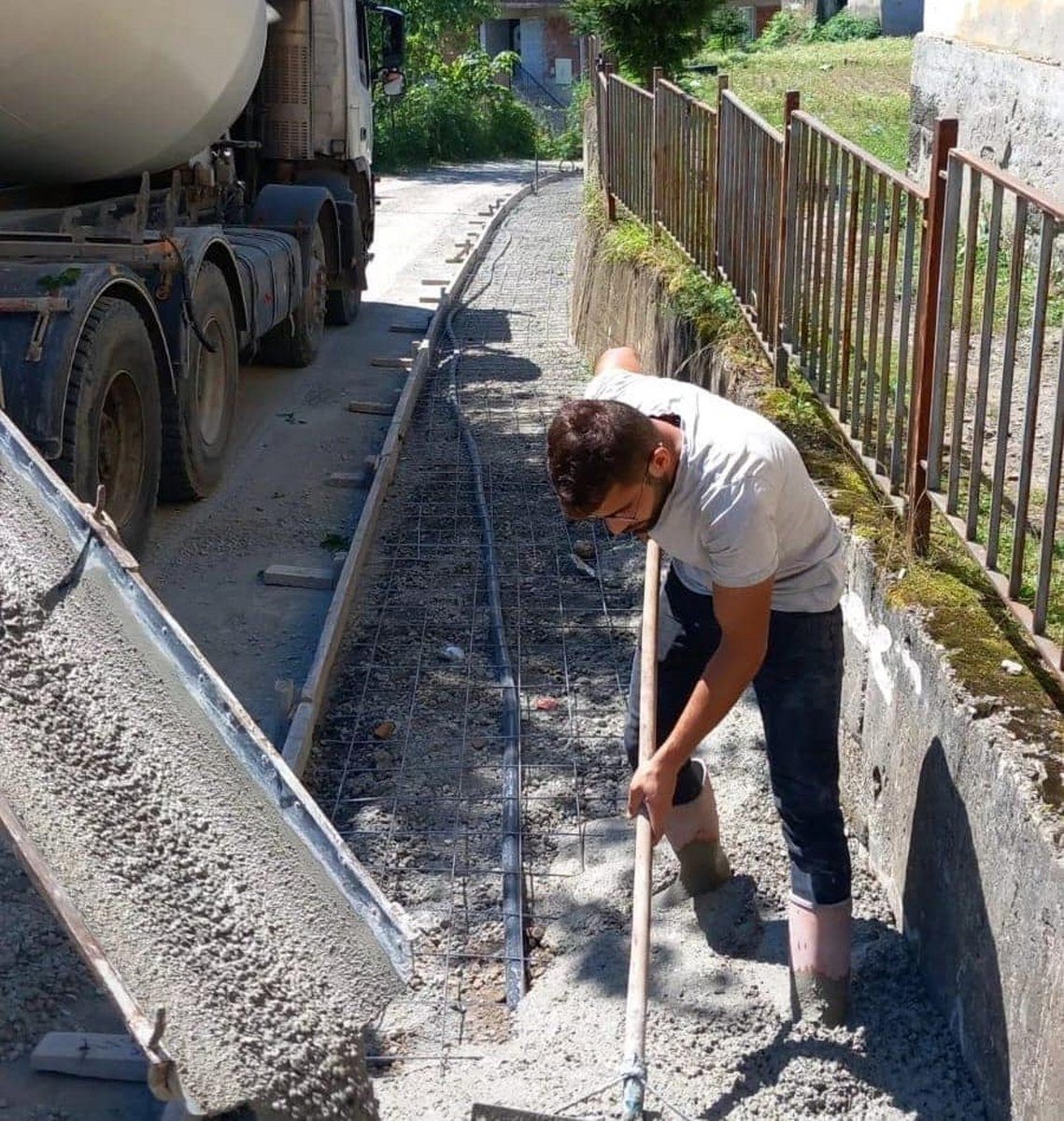 Fatsa’da 53 bin metrekare baskı beton kaldırım çalışması