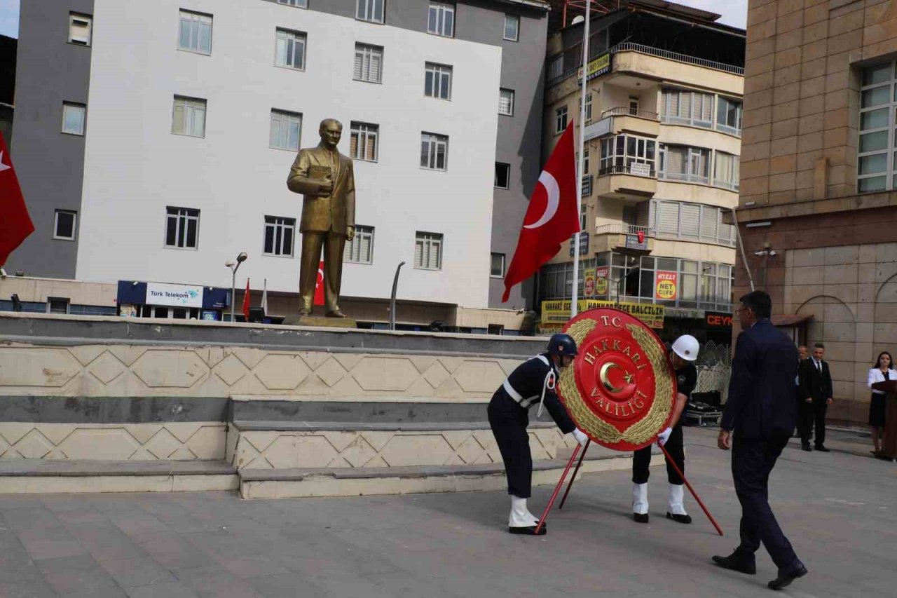 Hakkari’de 30 Ağustos Zafer Bayramı coşkusu