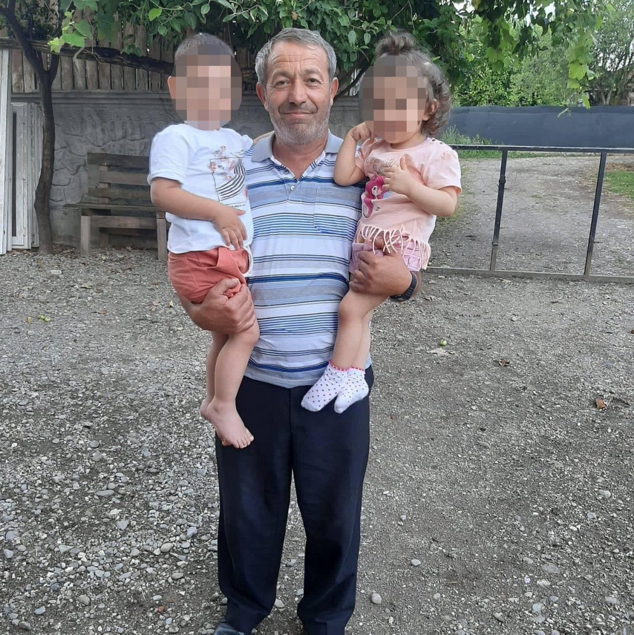 Kontrolden çıkan traktör devrildi: 1 ölü, 1 yaralı