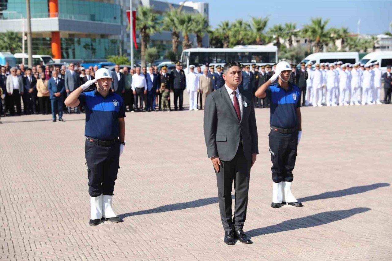 İzmir’in ilçelerinde coşkulu 30 Ağustos kutlaması