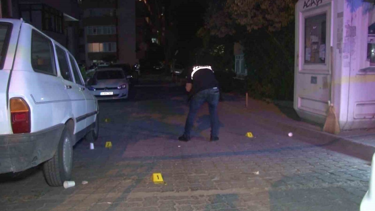 Kadıköy’de silahlı ve bıçaklı kavga: 2 yaralı