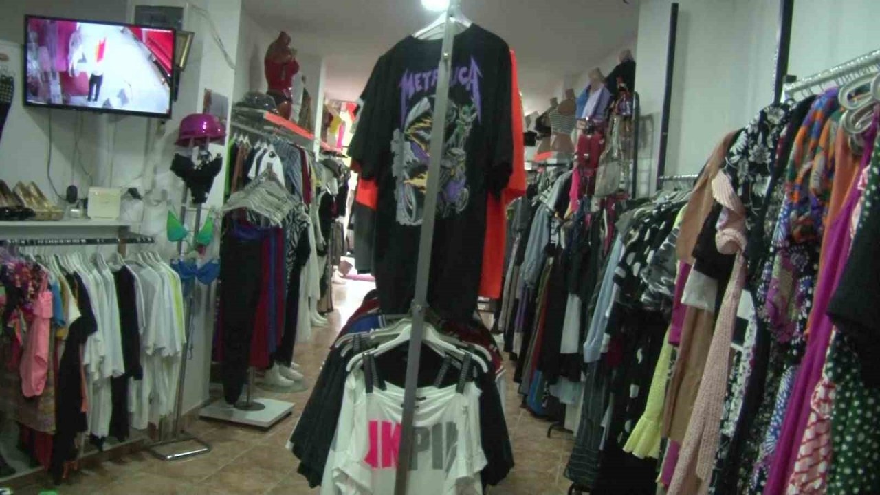 Kartal’da sahte polis rolüyle kıyafet çaldı