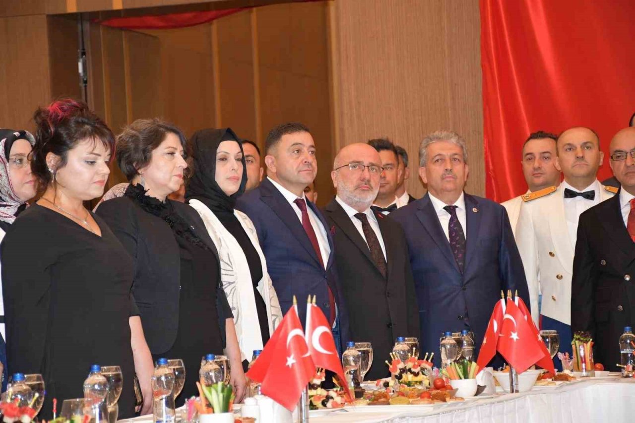 Kayseri’de 30 Ağustos Zafer Bayramı resepsiyonu düzenlendi