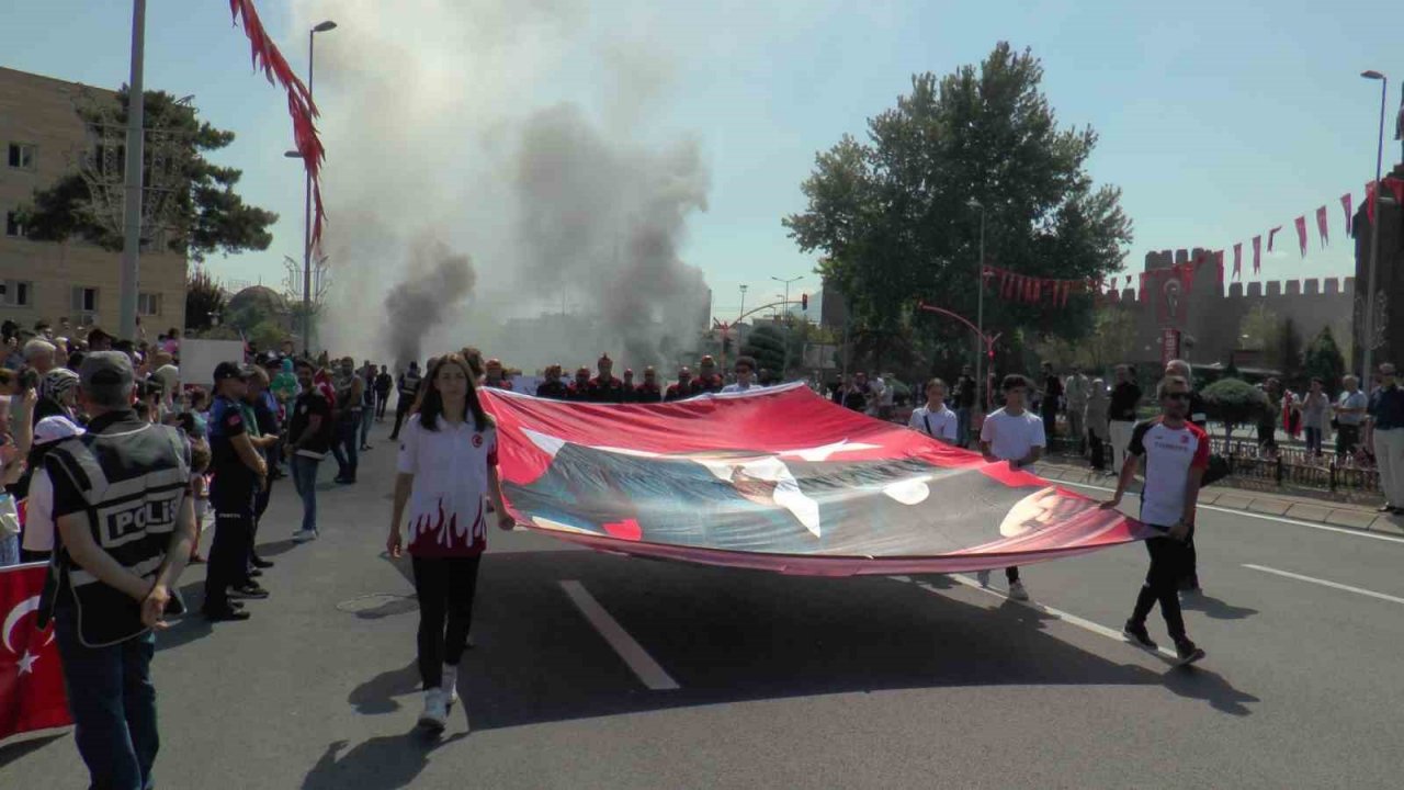 Kayseri’de 30 Ağustos coşkuyla kutlandı