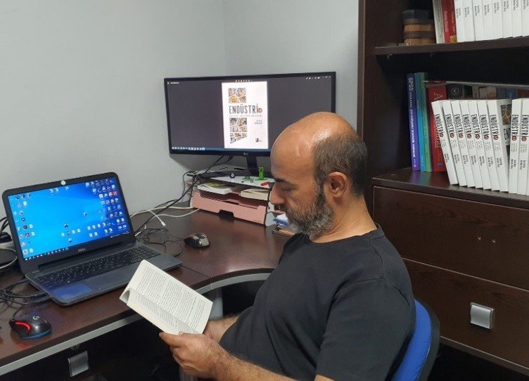 Mesleki Eğitimin Geleceği adlı kitap yayınladı