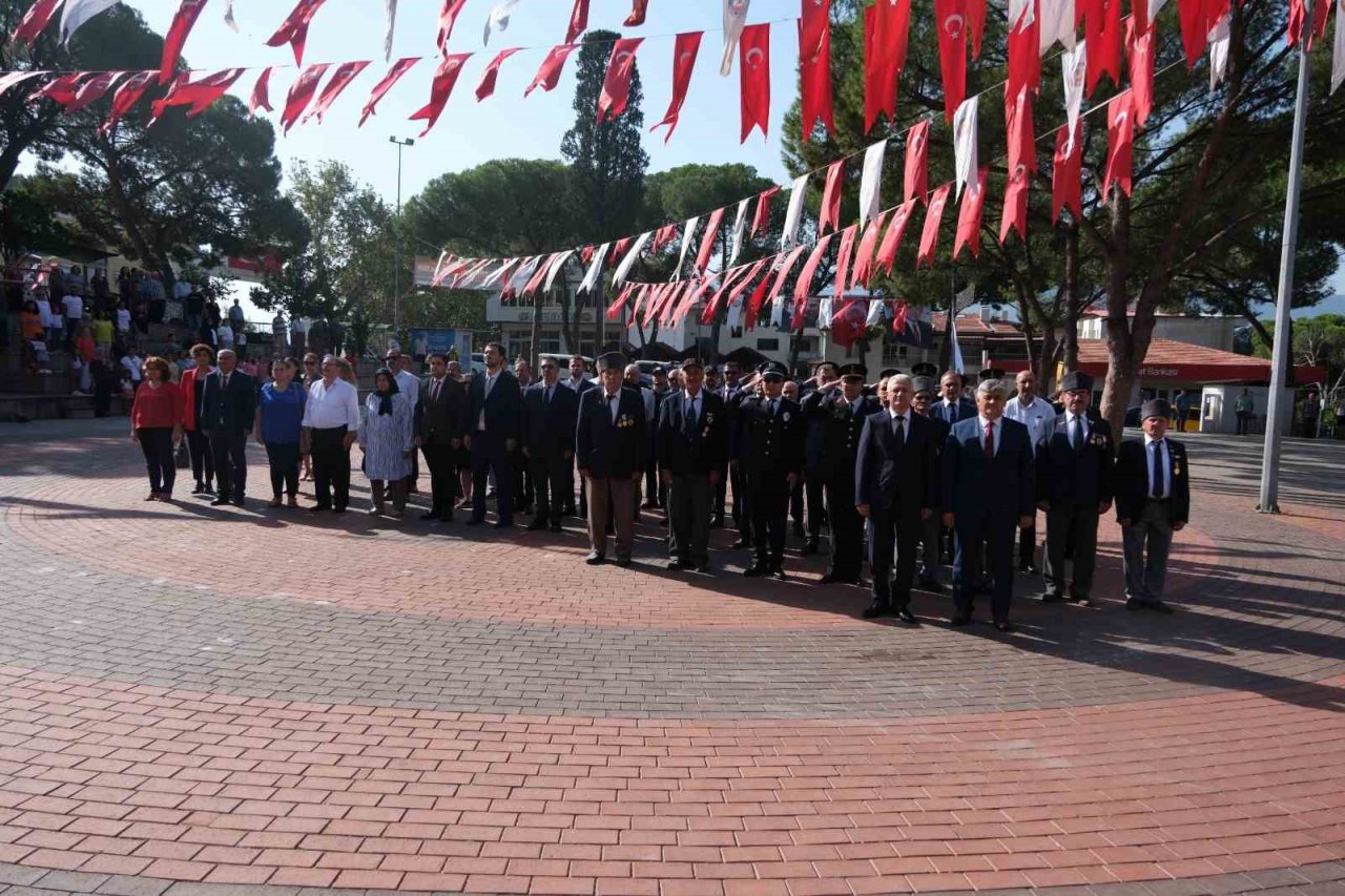 Kuyucak’ta 30 Ağustos kutlandı