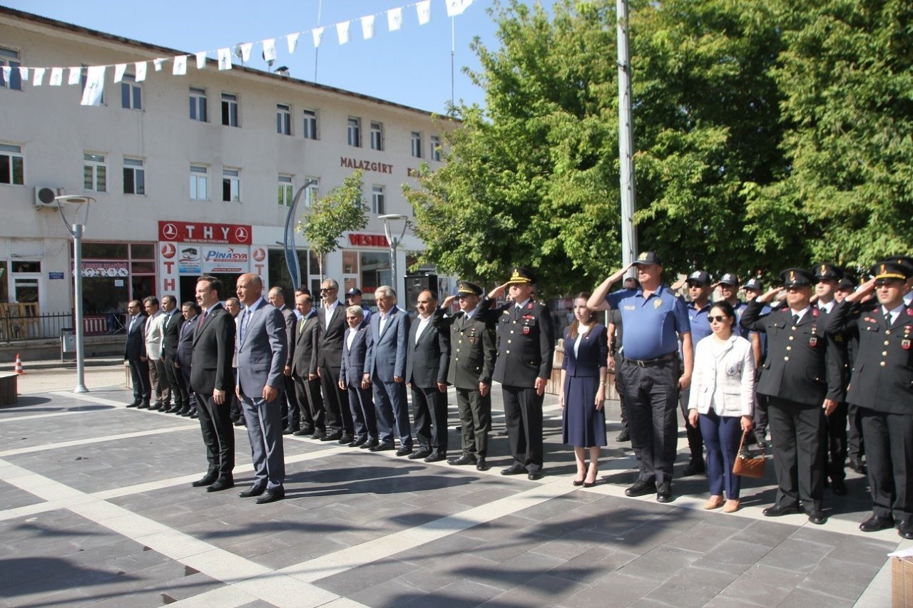 Malazgirt’te 30 Ağustos Zafer Bayramı coşkusu