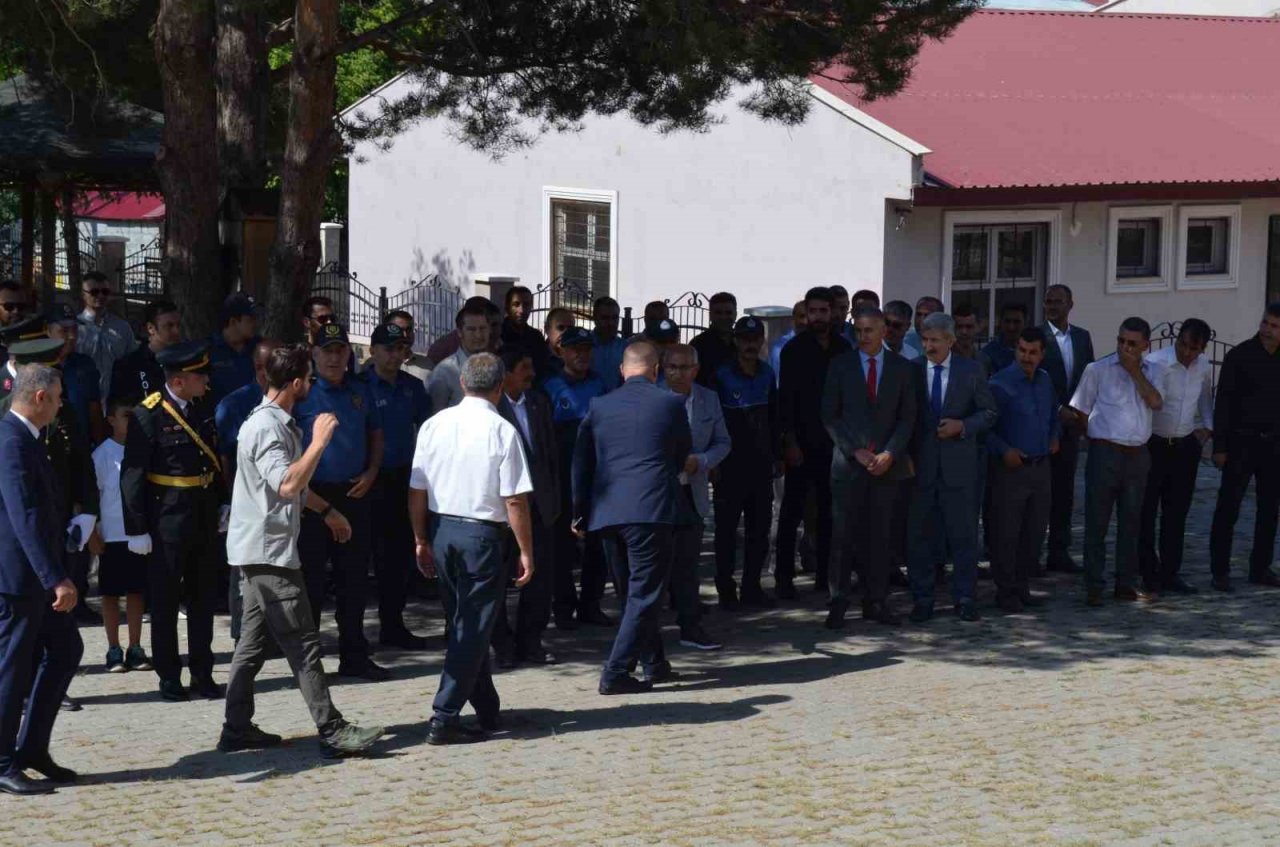 Varto’da 30 Ağustos Zafer Bayramı coşkusu