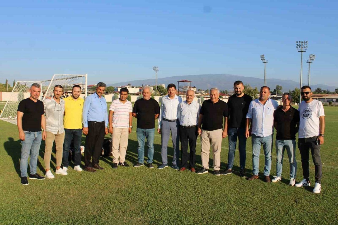 Başkan Özcan’dan Nazilli Belediyespor’a baklavalı ziyaret