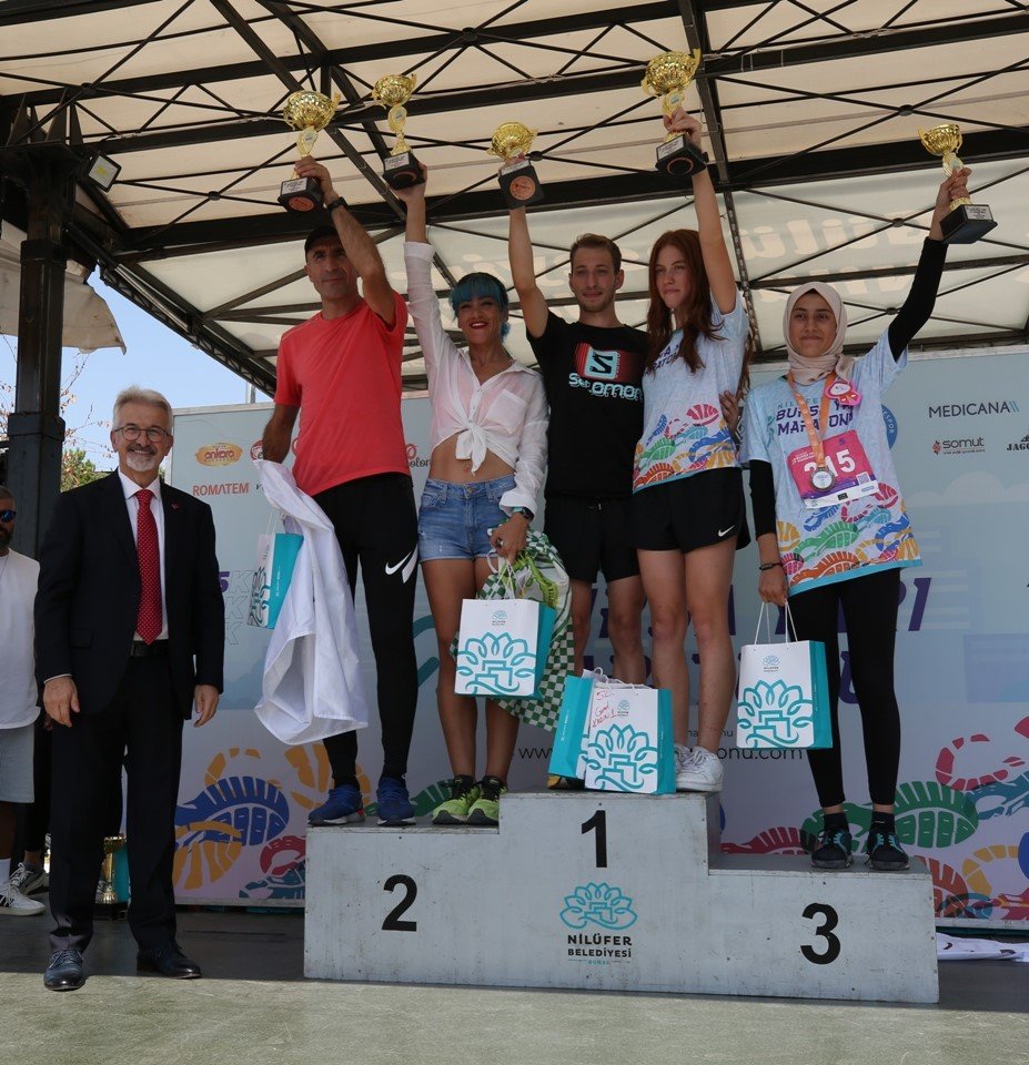 Nilüfer‘de Zafer Bayramı coşkusu sporla buluştu