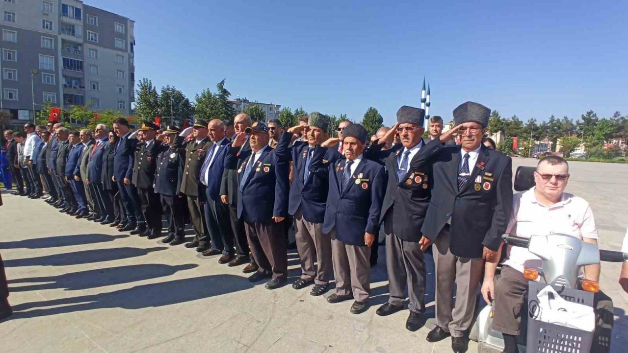 Bafra’da 30 Ağustos Zafer Bayramı kutlandı