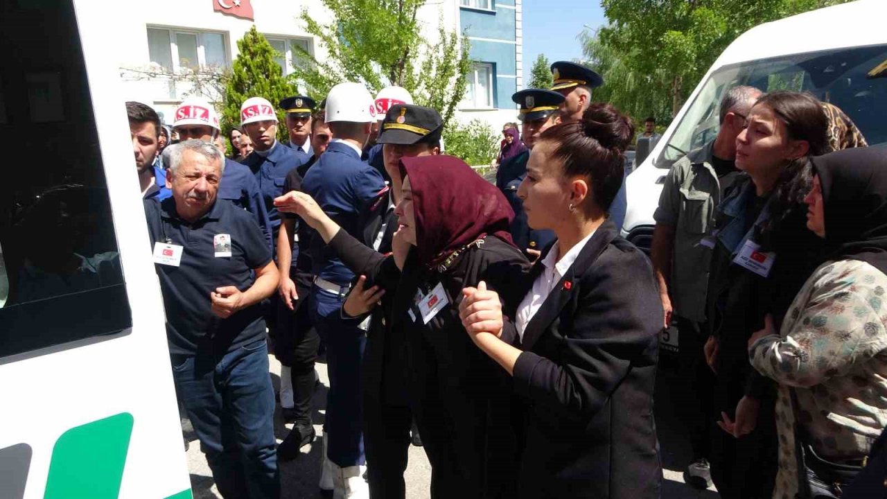 Şehit Buğra Çalgay son yolculuğuna uğurlanıyor