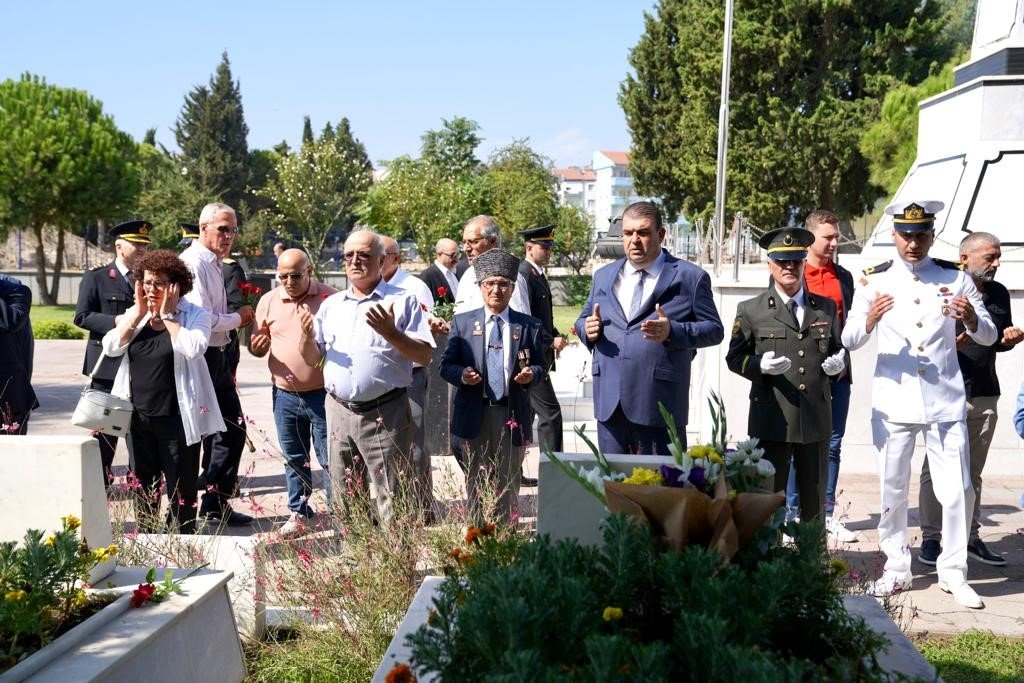 İzmir’in ilçelerinde coşkulu 30 Ağustos kutlaması
