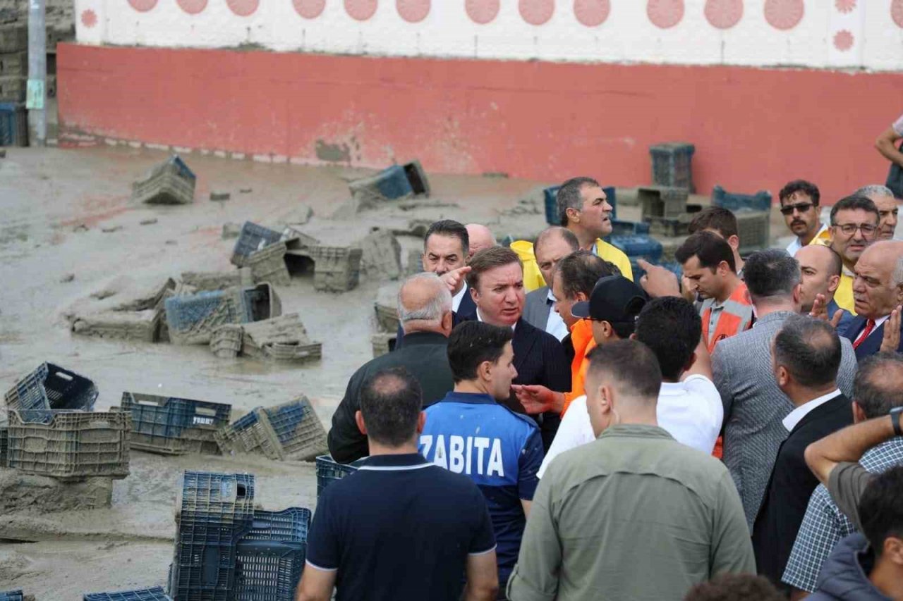 Sel afetinin yaşandığı Üzümlü’de yaralar sarılıyor