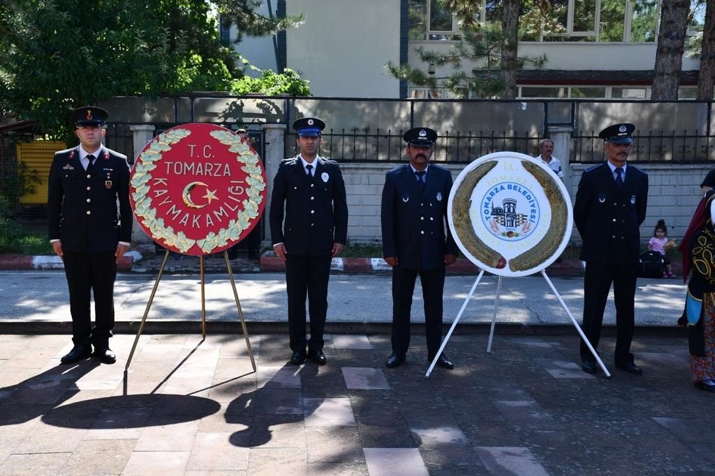 Tomarza’da 30 Ağustos Zafer Bayramı kutlandı