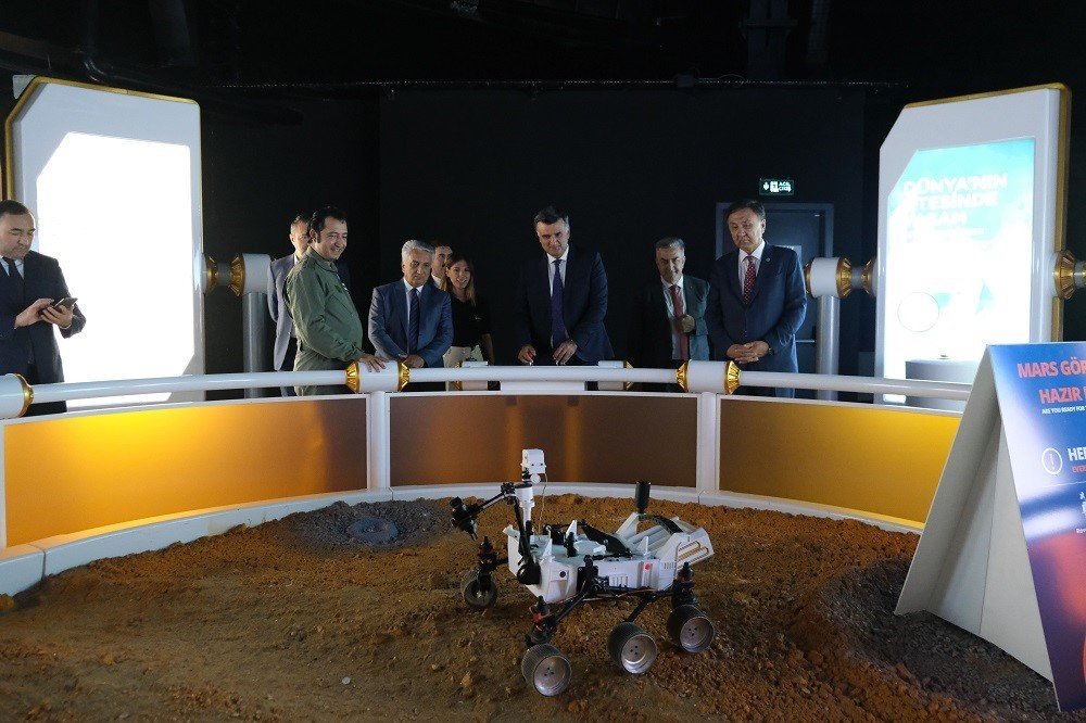 Türki Cumhuriyetler Uzay Kaşifleri Akademisi GUHEM ev sahipliğinde başladı
