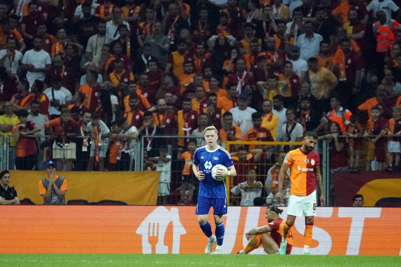 UEFA Şampiyonlar Ligi: Galatasaray: 2 - Molde: 1 (Maç sonucu)