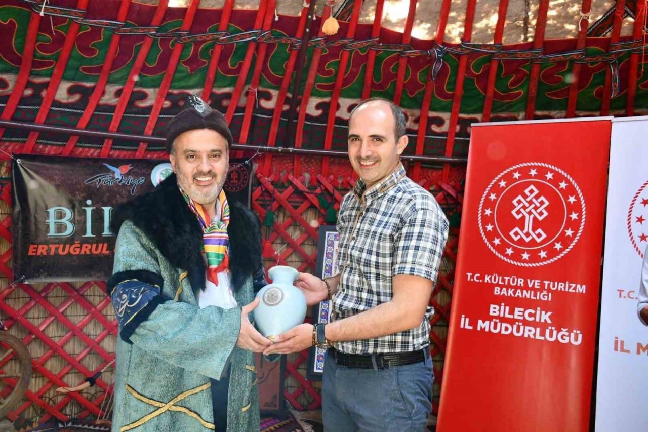 Ertuğrul Gazi Kayı Obası’nda Bilecik’in tarihi anlatıldı, yöresel ürünleri tanıtıldı