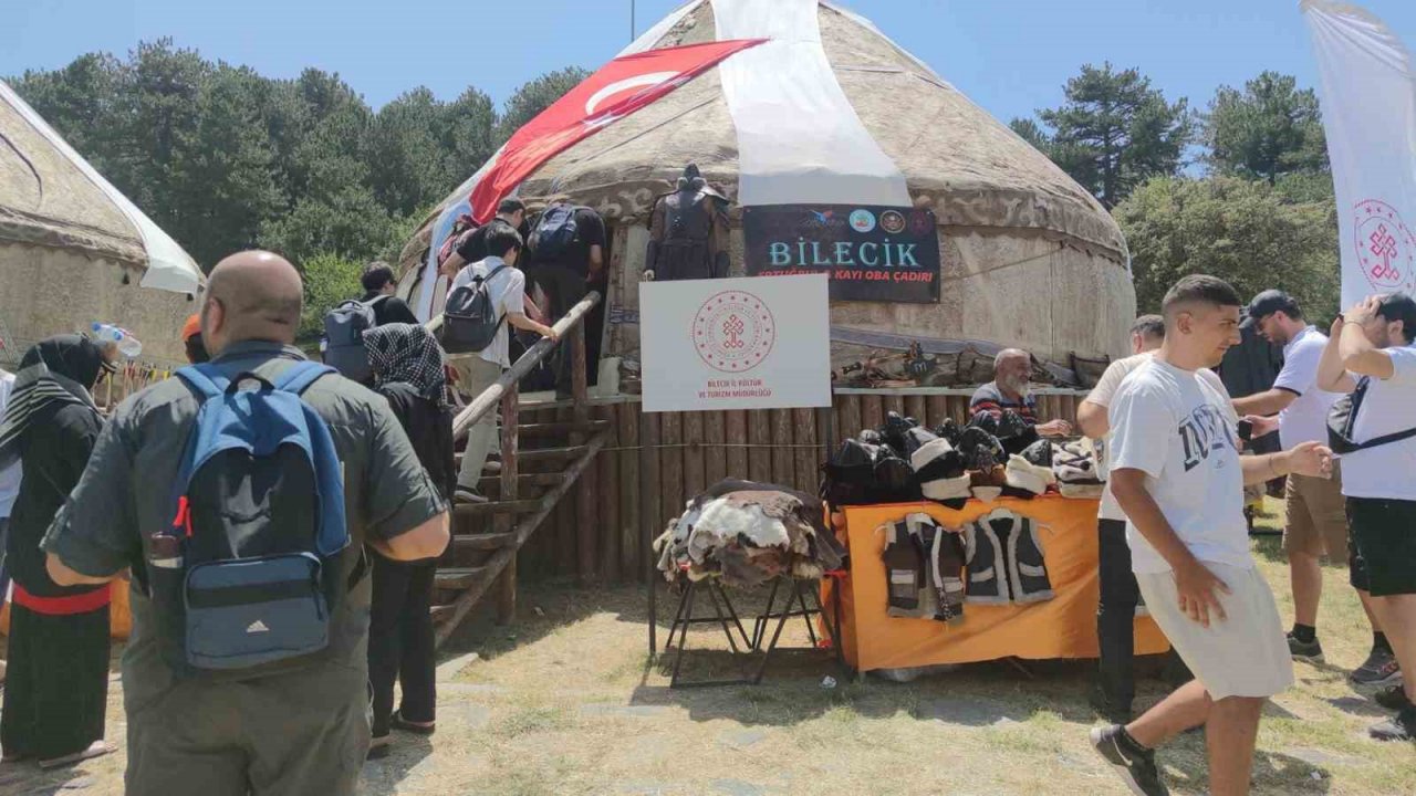 Ertuğrul Gazi Kayı Obası’nda Bilecik’in tarihi anlatıldı, yöresel ürünleri tanıtıldı