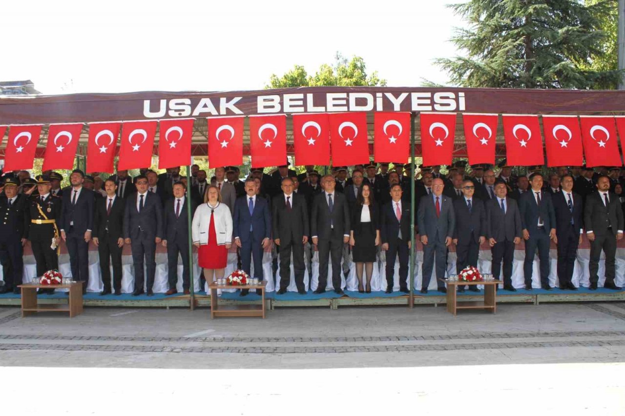 Uşak’ta 30 Ağustos Zafer Bayramı çeşitli etkinliklerle kutlandı