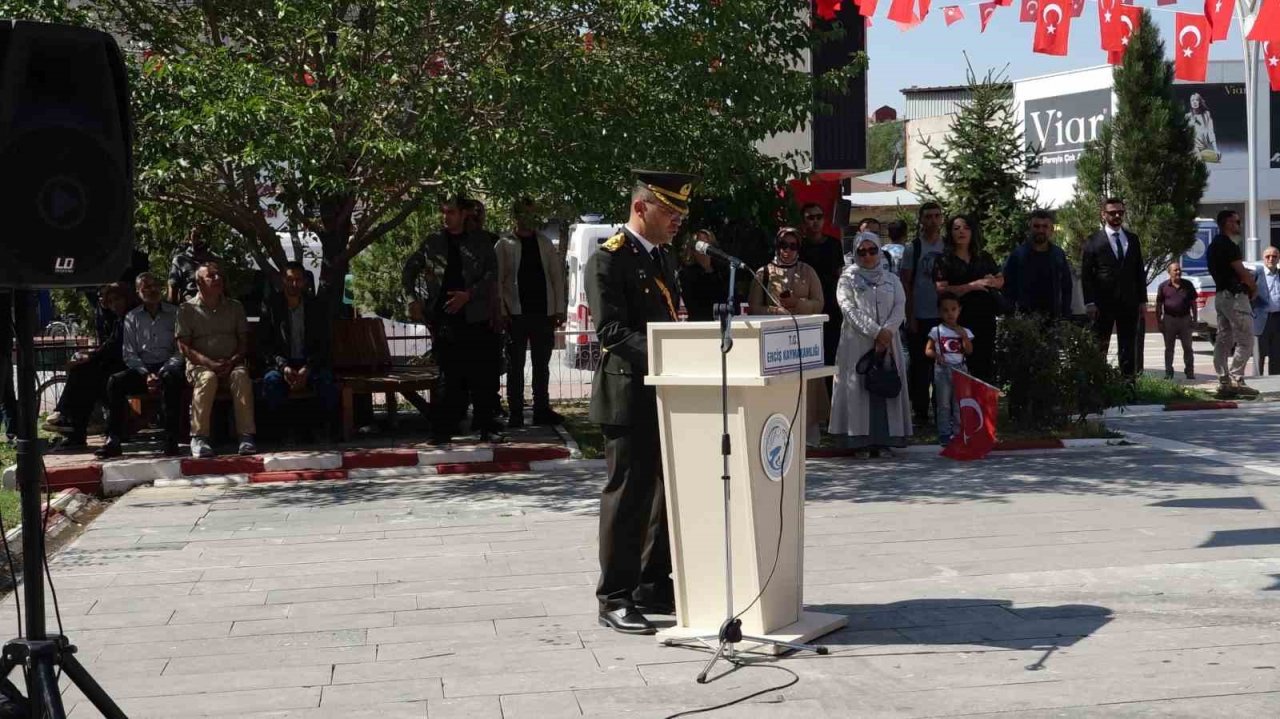 Erciş’te 30 Ağustos Zafer Bayramı coşkusu
