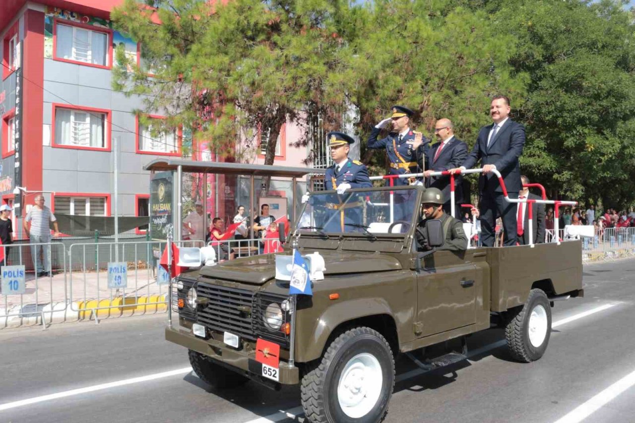 Büyük Zafer’in 101’nci yılı coşkuyla kutlandı