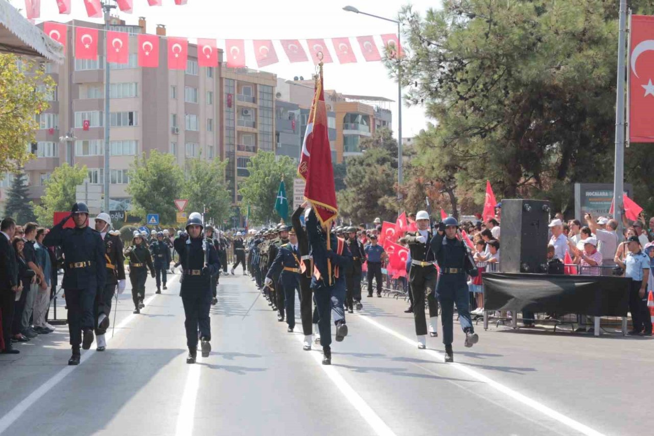 Büyük Zafer’in 101’nci yılı coşkuyla kutlandı