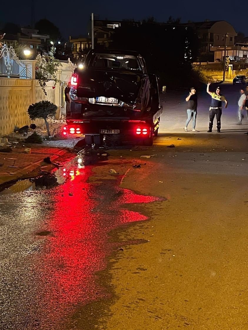 Yalova’daki 2 kişinin öldüğü kaza güvenlik kamerasında