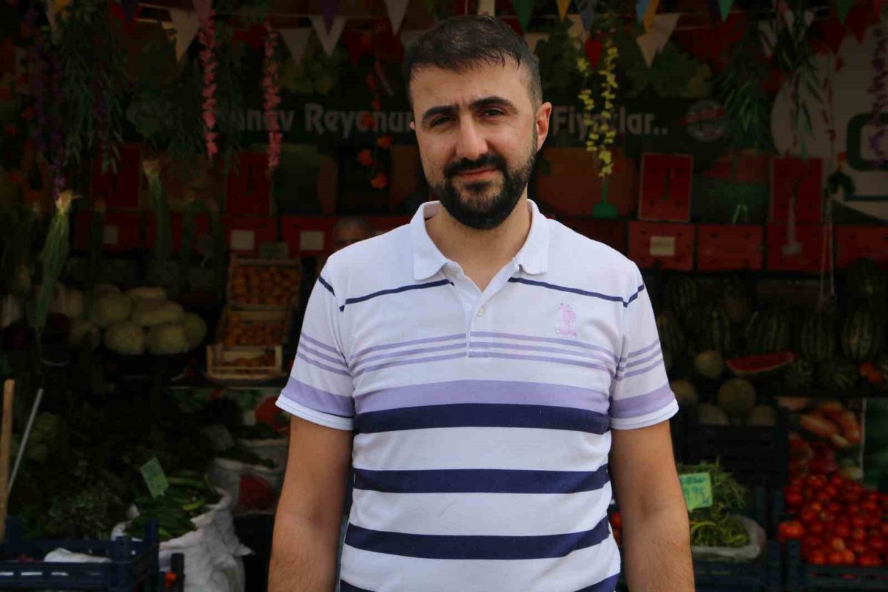 Kazaların eksik olmadığı kavşaktaki işletmeciler tedbir alınmasını istedi