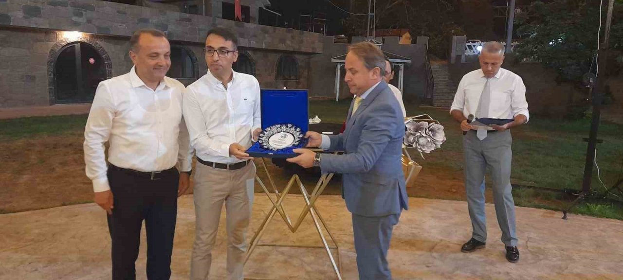 Kaymakam Yılmaz onuruna veda yemeği düzenlendi