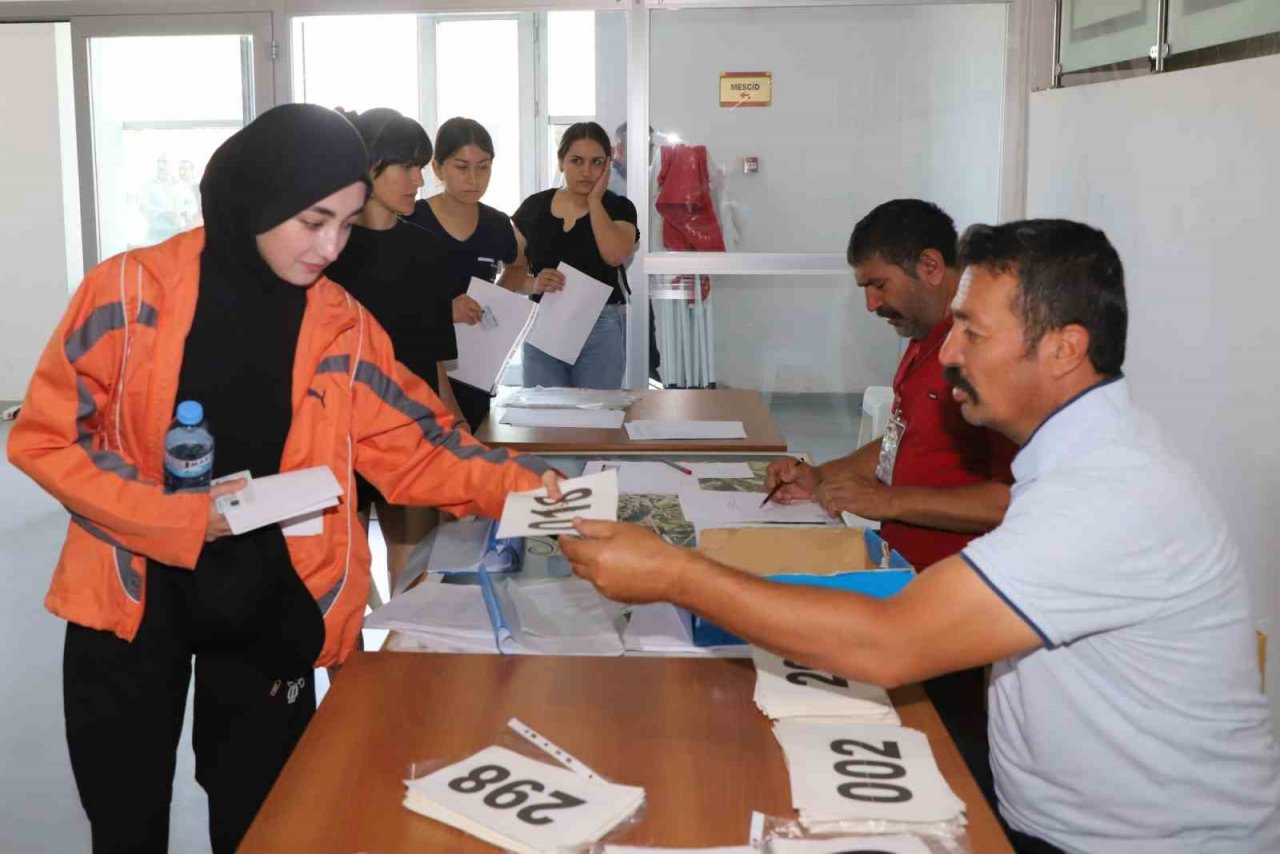 NEVÜ’de Beden Eğitimi ve Spor Öğretmenliği bölümü seçmeleri başladı