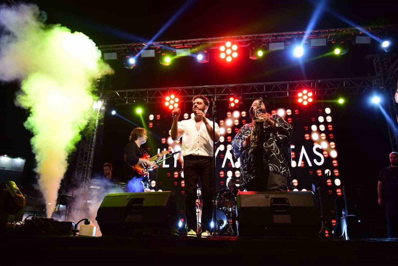 30 Ağustos Zafer Bayramı’nda İlyas Yalçıntaş coşkusu