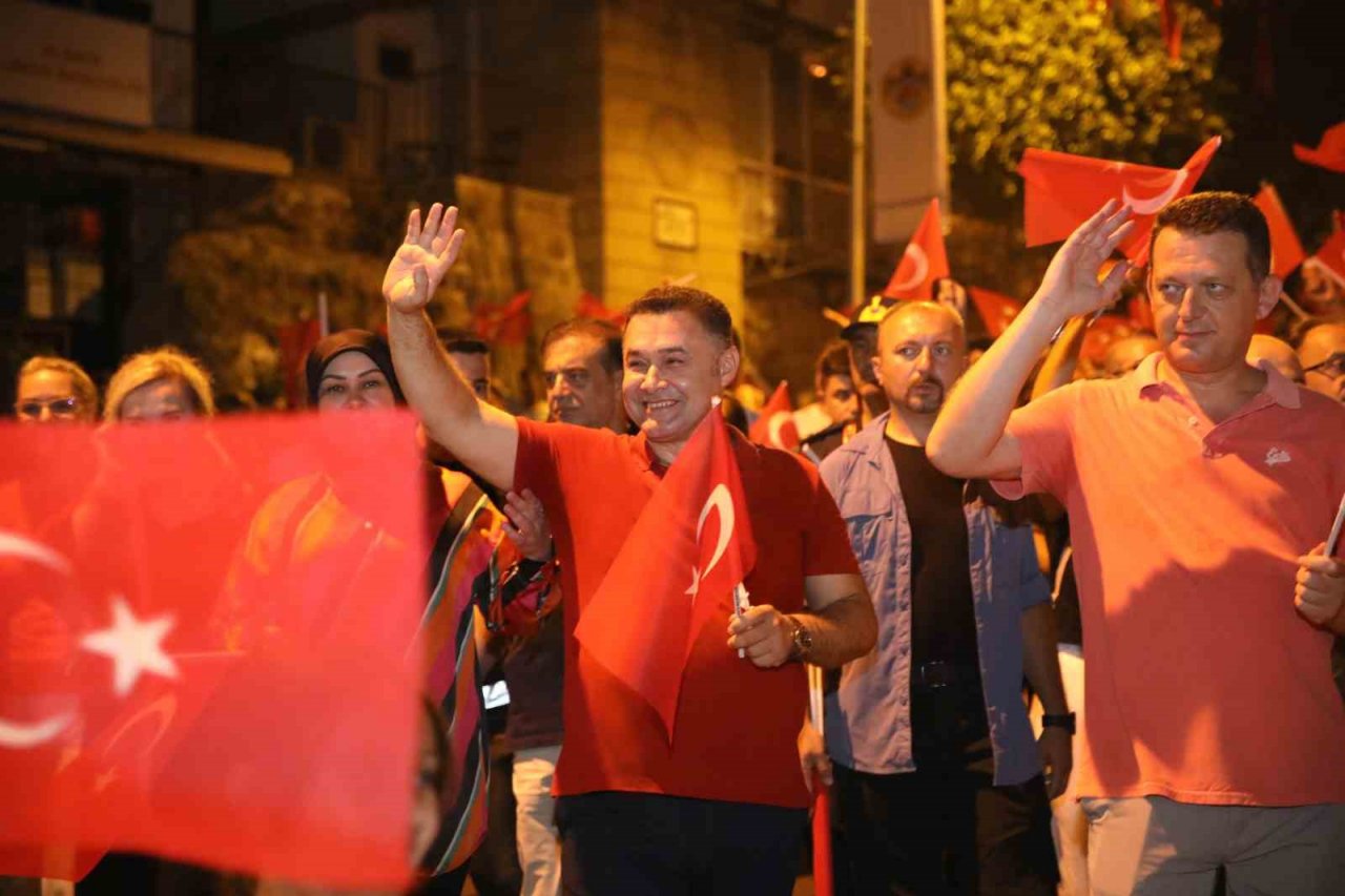 Alanya’da fener alaylı 30 Ağustos kutlaması